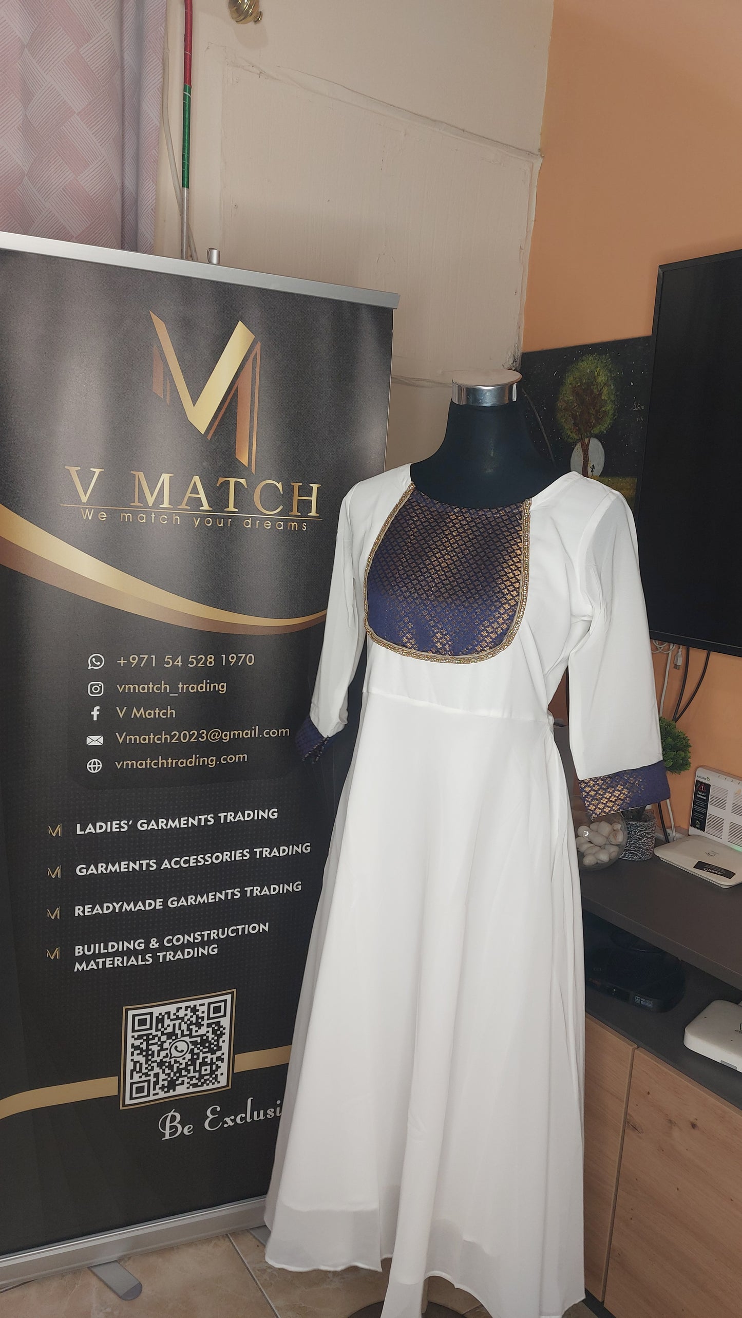 4SP24.Beautiful Georgette Anarkali Kurti with banarasi patch , bead work on yoke!!!