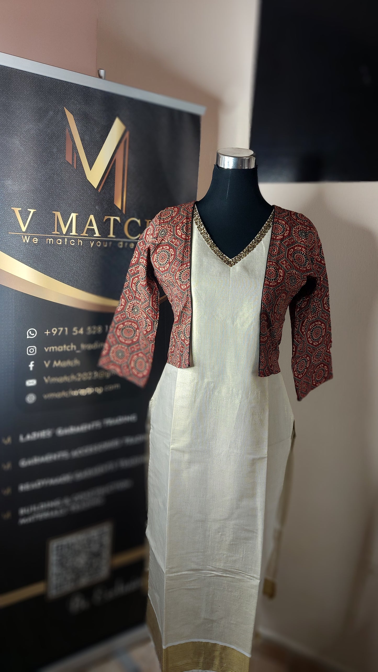6SP24.Beautiful Cotton Slitted top with Separate Kantha Stitched Ajrakh Print Jacket!!!