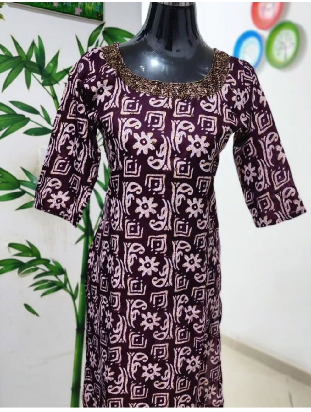 OS 39. Slitted Cotton mix kurthi.