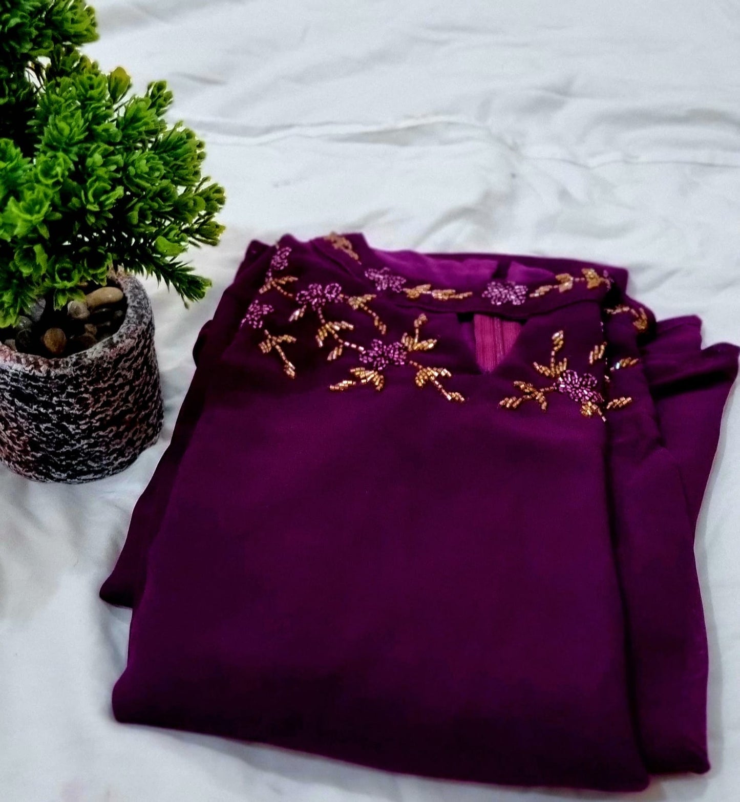 24MR4 Georgette hand worked Aline Kurti