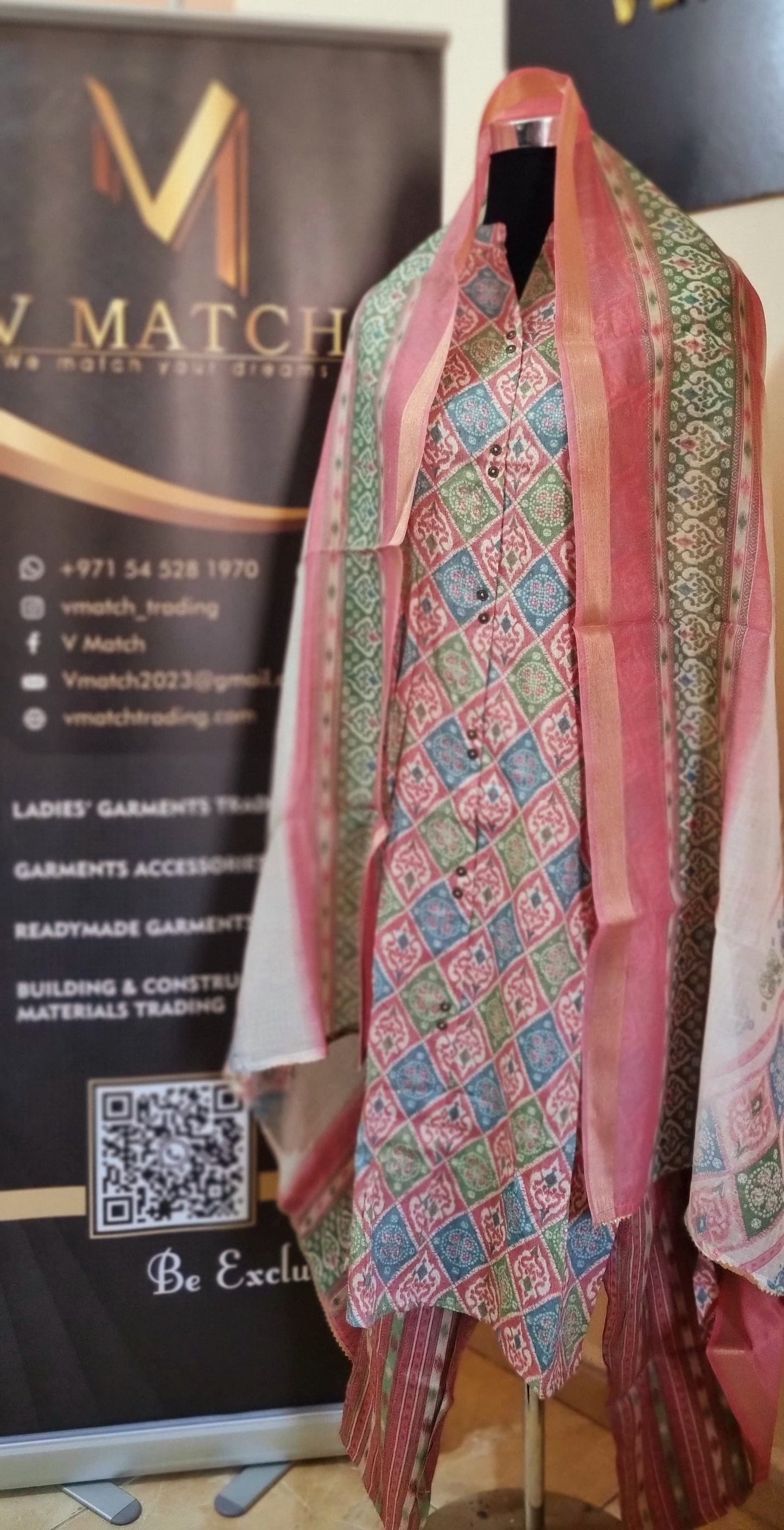 24MR9 Rayon Top and Pant with Cotton Dupatta