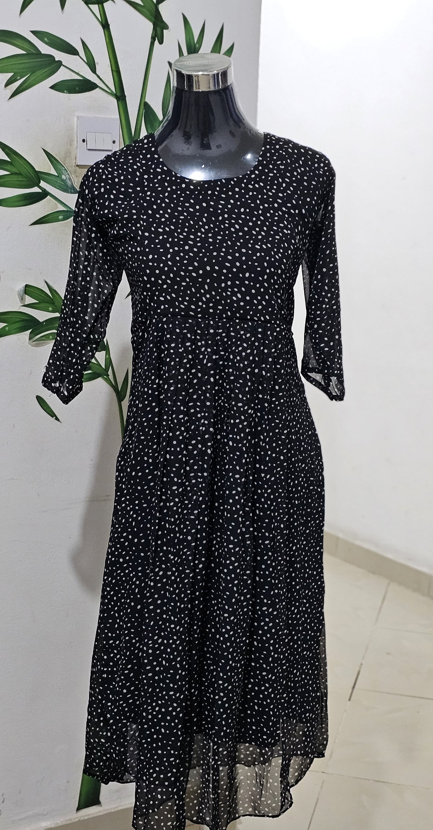 OS21. Georgette Feeding Frock.