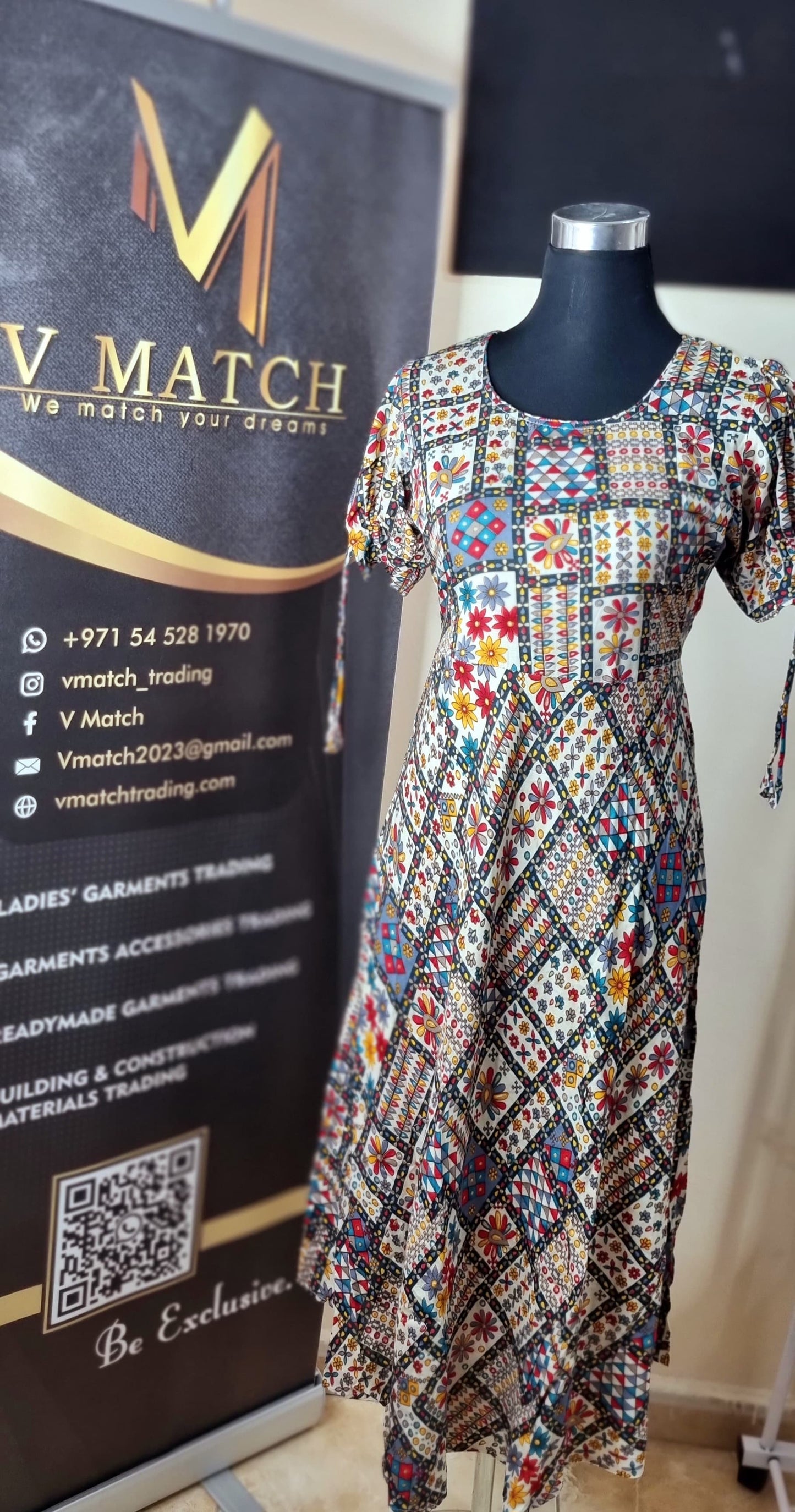 8SP24.Beautiful Semi Silk A Line Top!!!