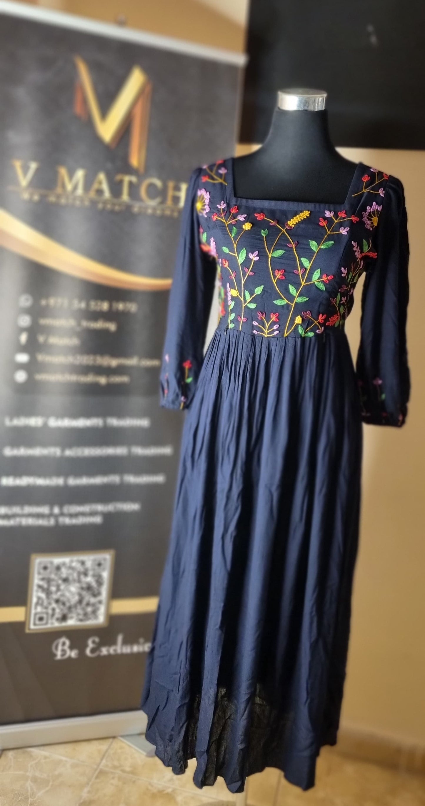 22SP24.Beautiful Premium Cotton Slitted Top