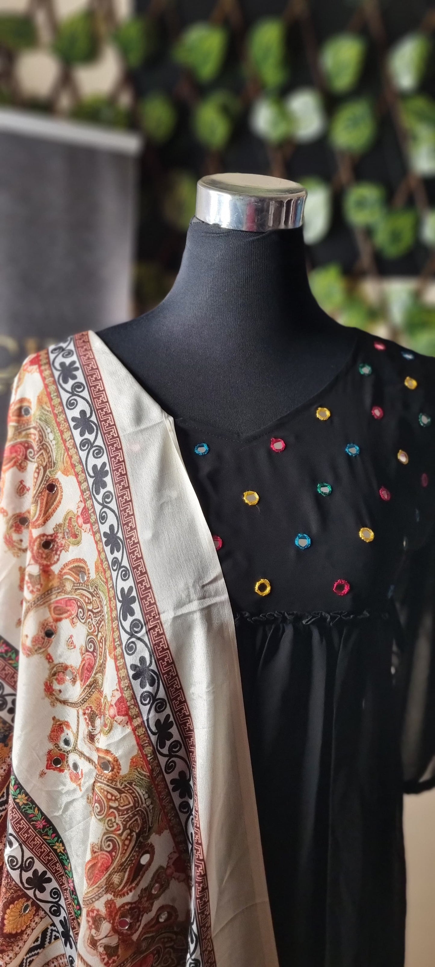 14NOV24.Beautiful Georgette Aliya cut Top with Pakistani Dupatta !!!