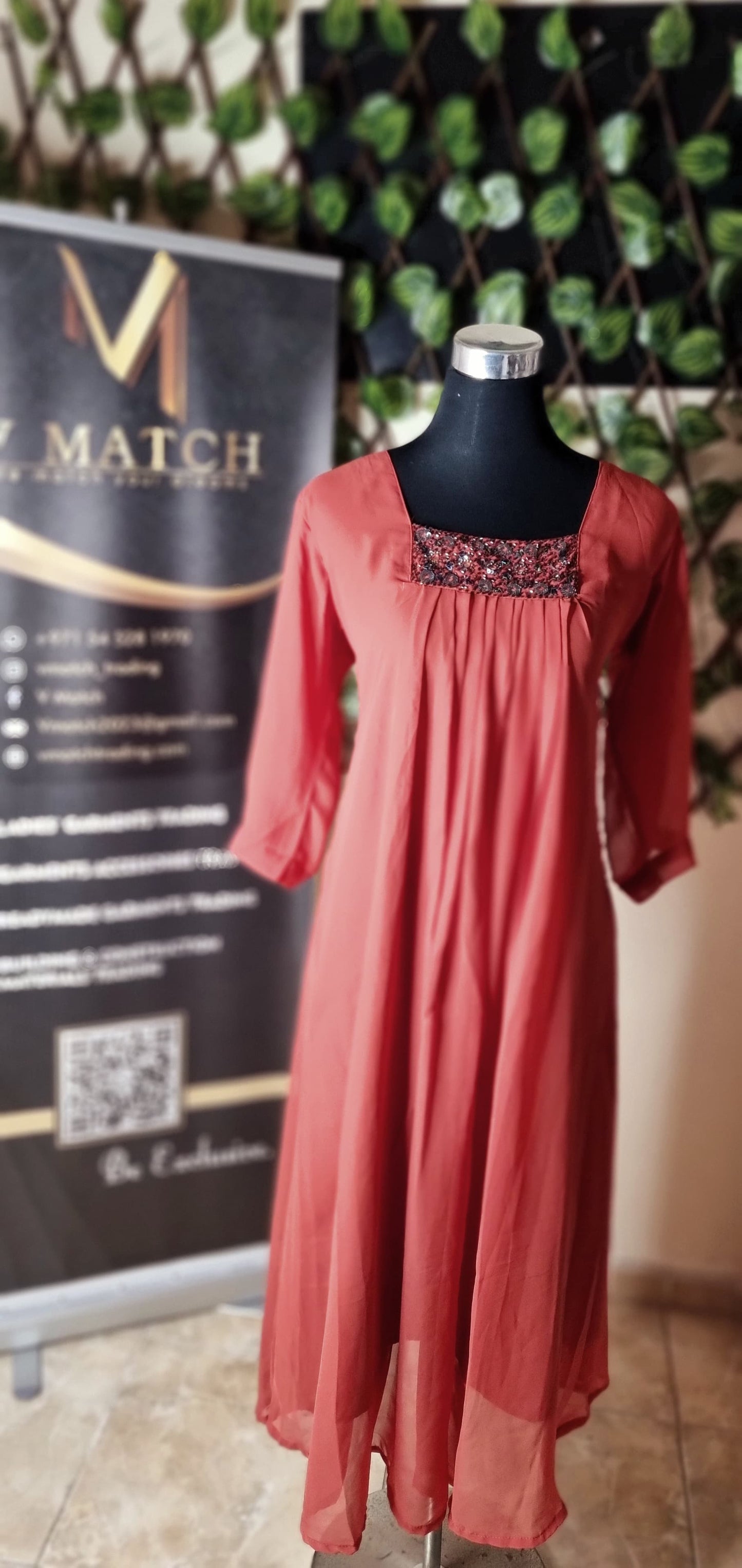 14FEB25.
Beautiful Georgette Fleet Aline Top.