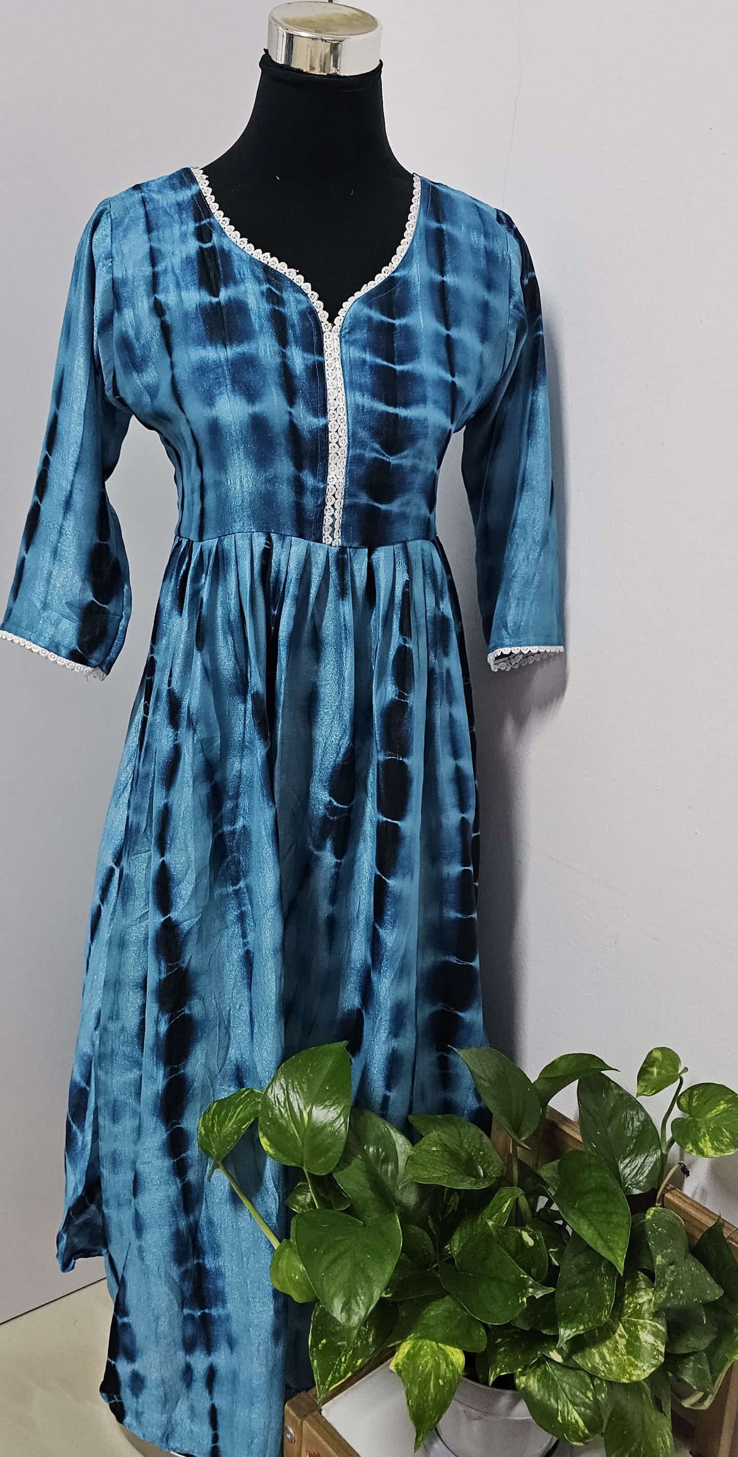 04APR25. Vichitra Silk Frock.