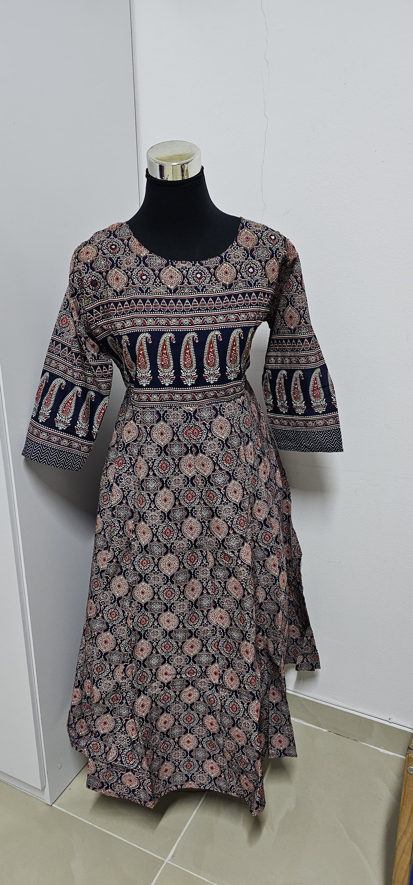 23APRBZ25. Cotton A line Top