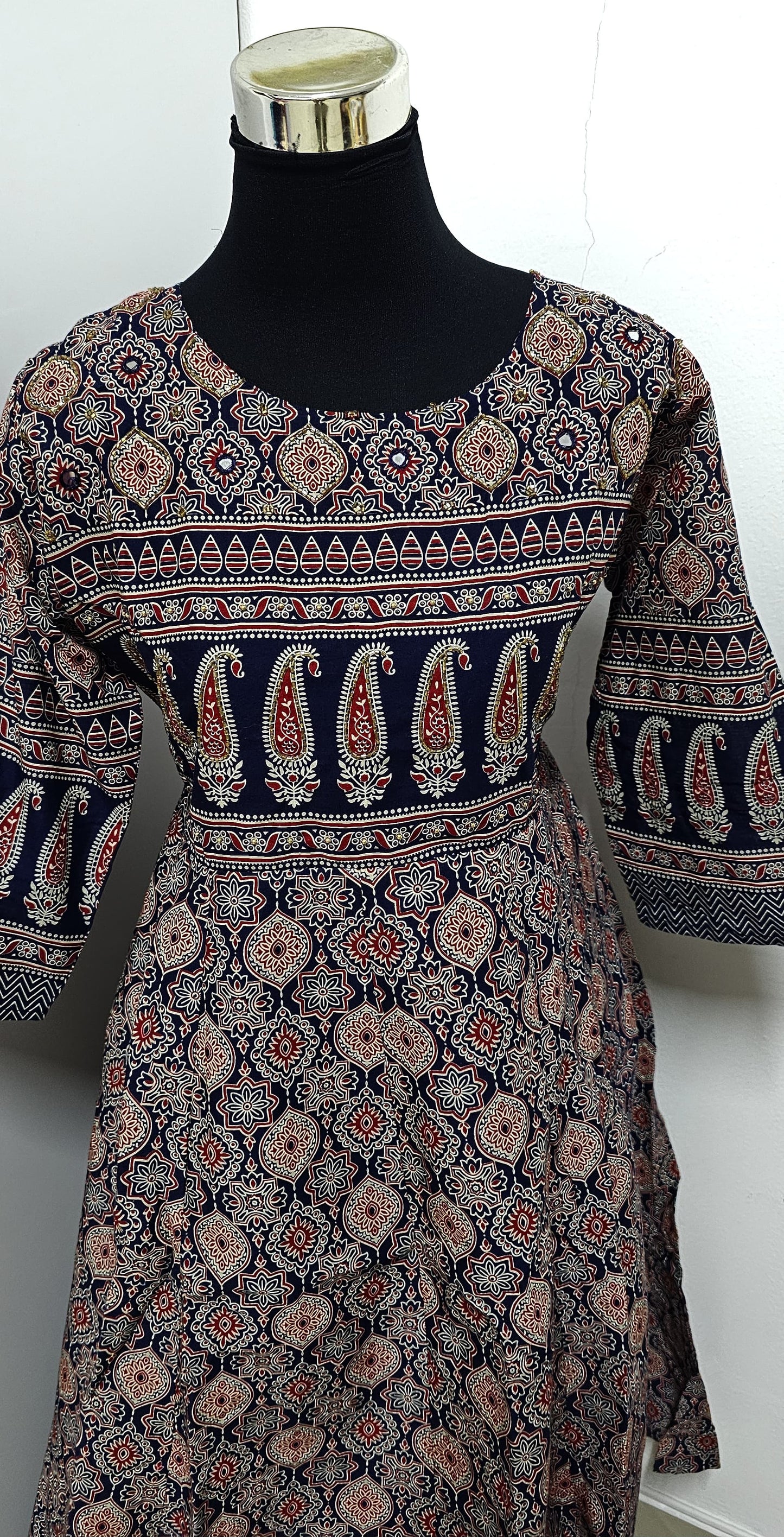 23APRBZ25. Cotton A line Top