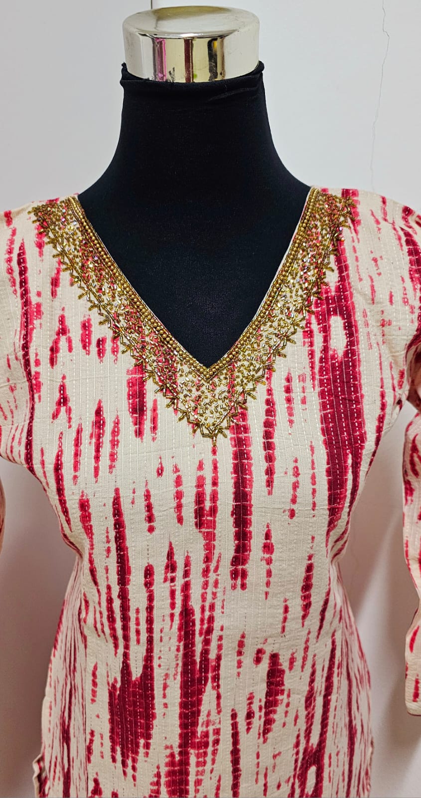 22APRBZ25. Shibori Print Cotton Slitted Top