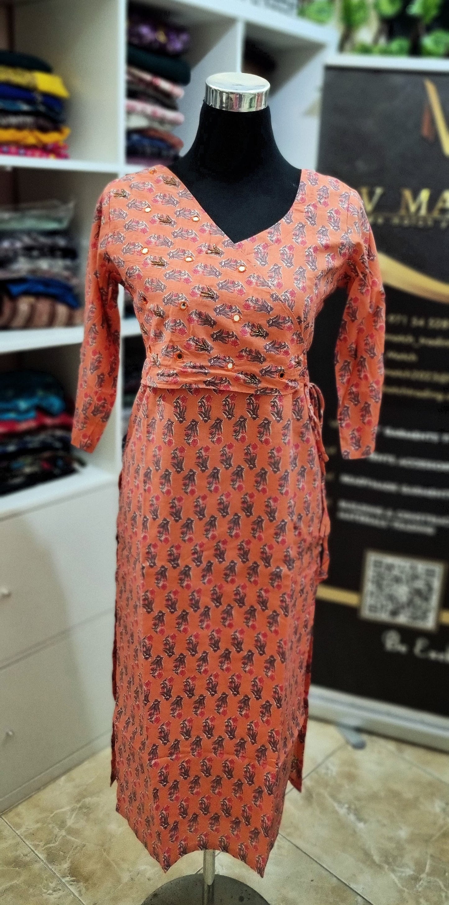 27APR25. Beautiful Cotton Slitted Top with Lining