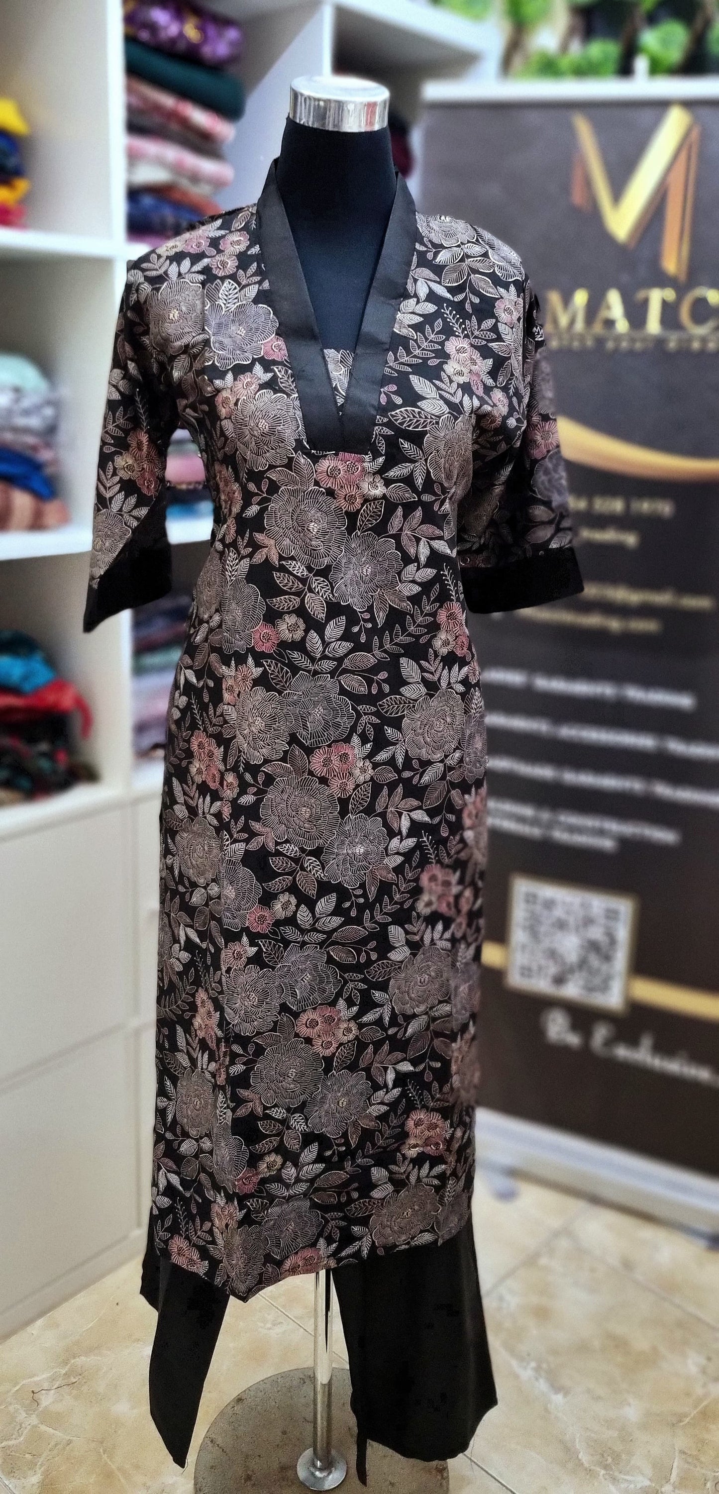 03MY25. RAYON Slitted Top with Cotton Pant