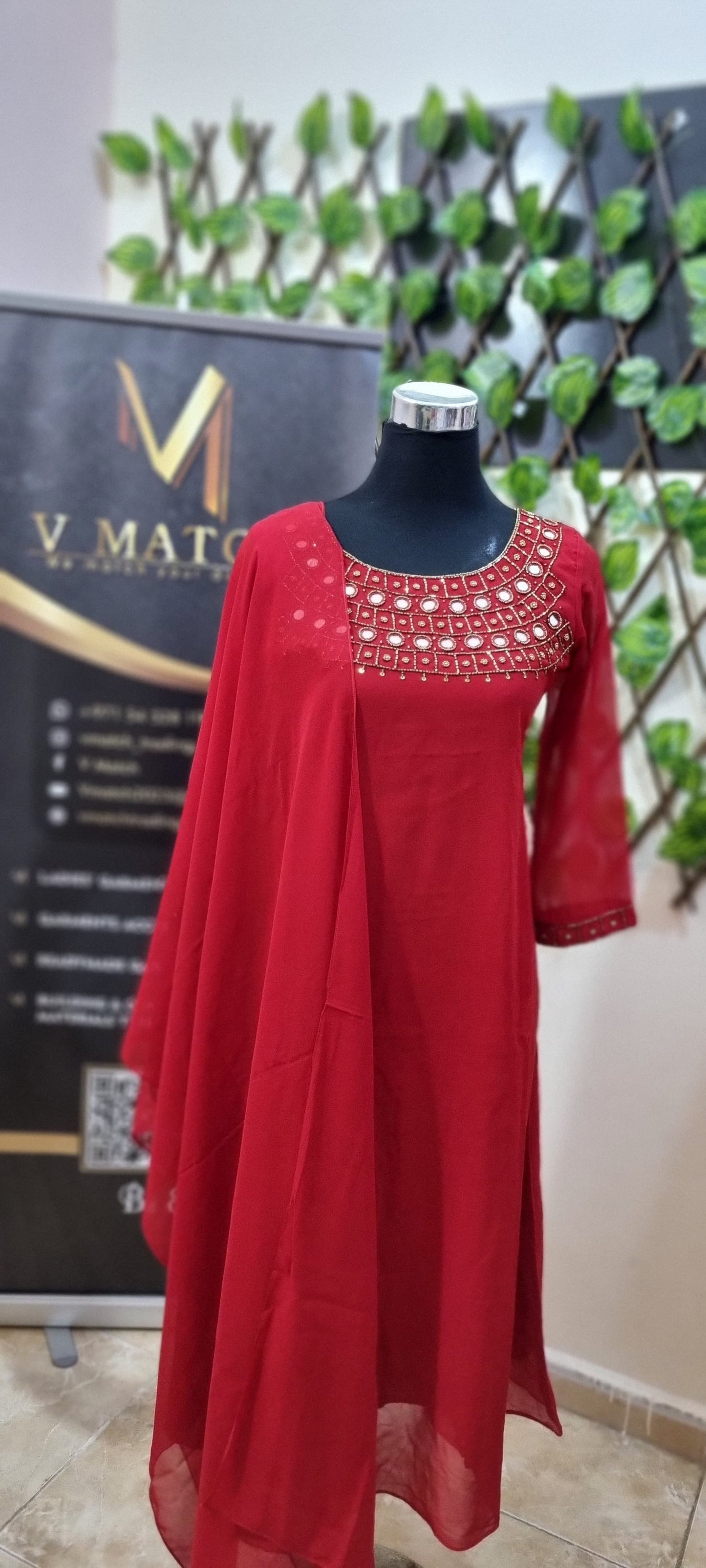 1JAN25.Beautiful Partywear Aline top with Dupatta!!!