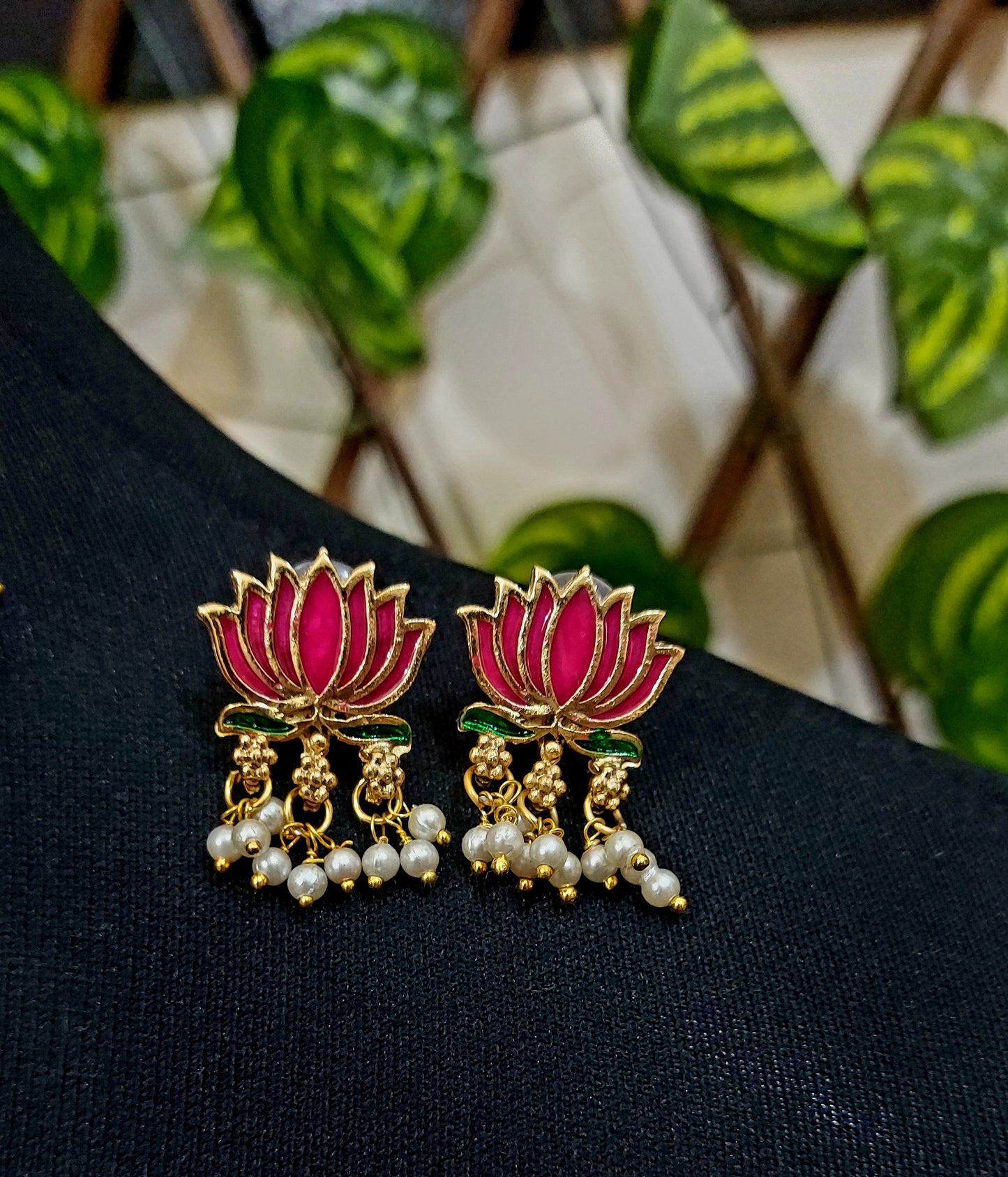 AC4SET Bloom with elegance stunning lotus Necklace set is perfect to complete your festive or ethnic look