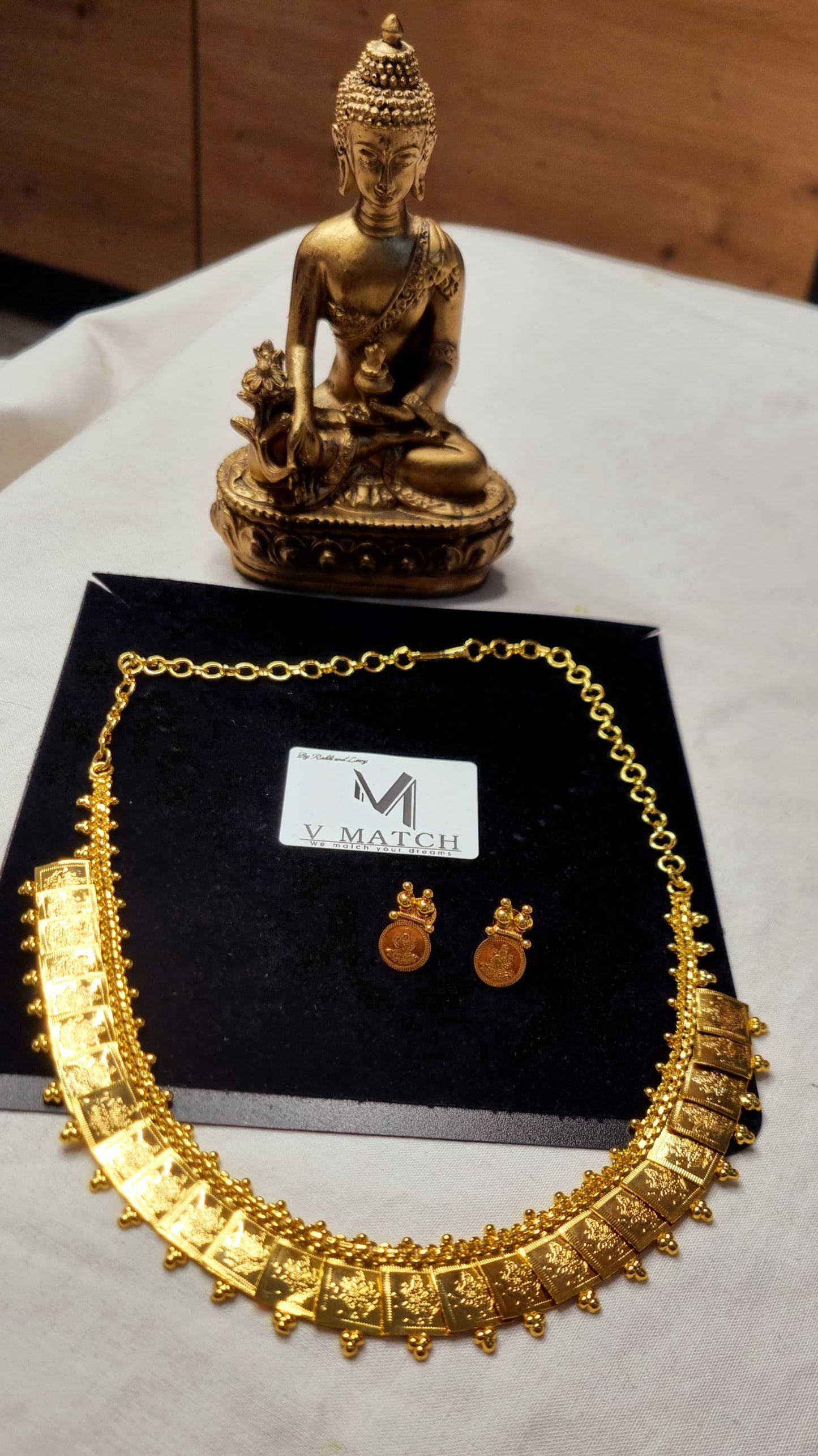 AC14SET. Traditional Kasu Maala with Earrings