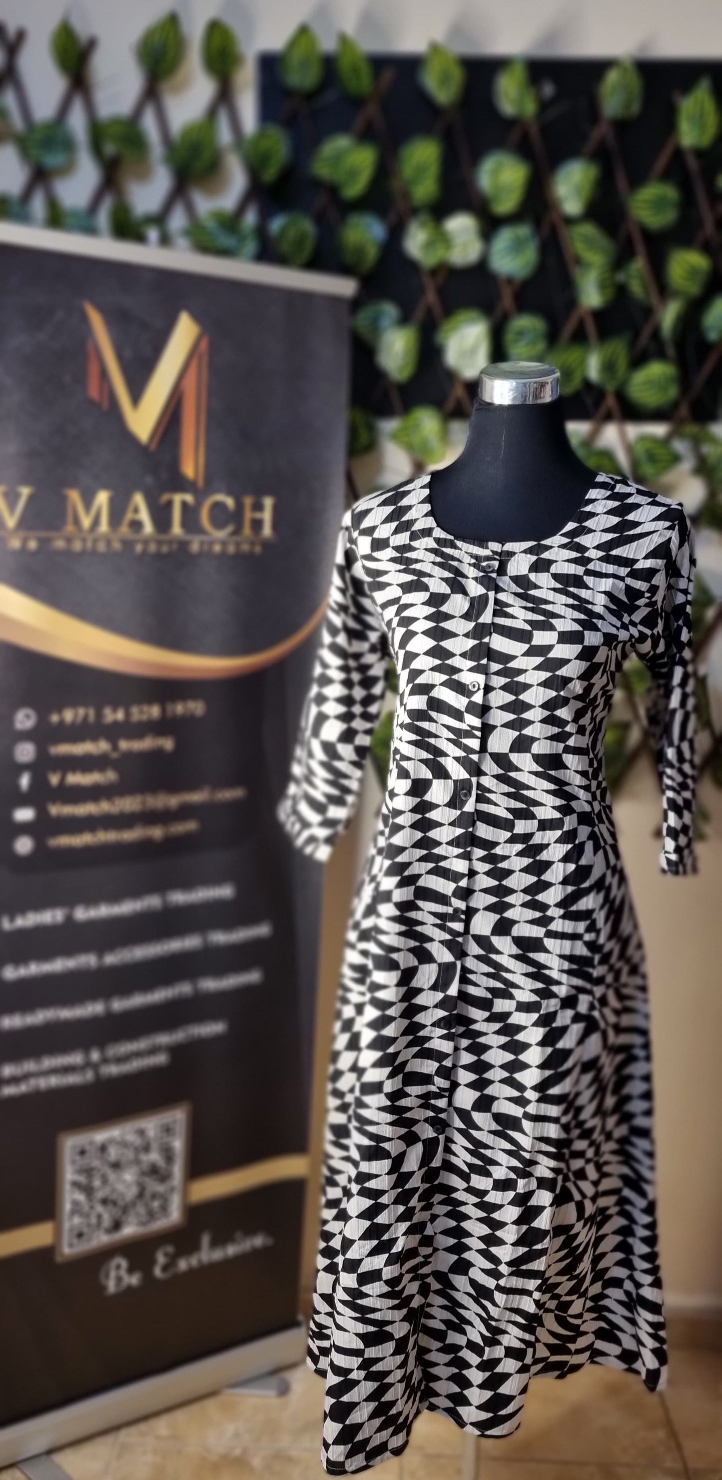 5JAN25.Beautiful Printed Crushed Crape Aline top!!!