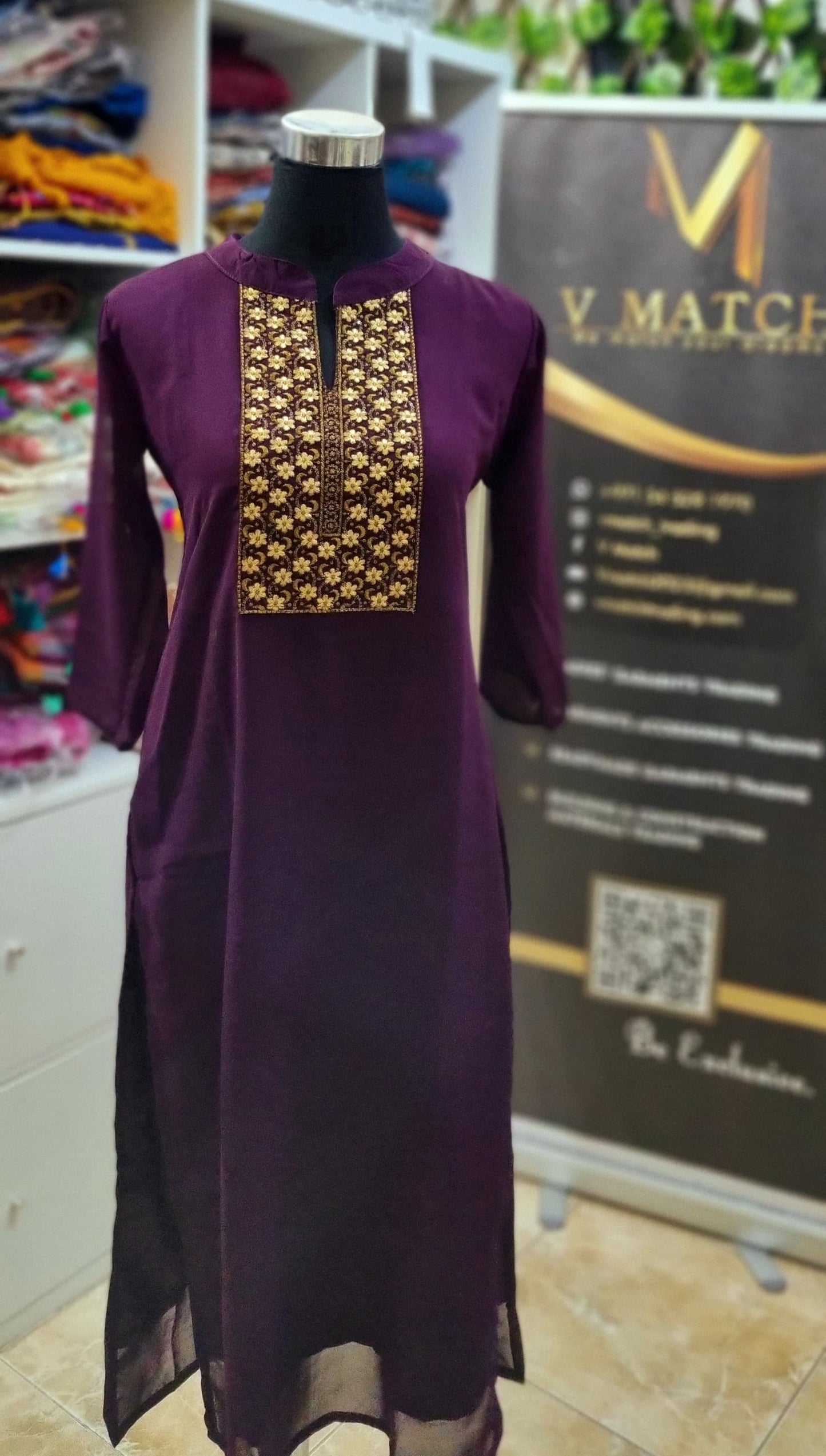 18AUG25.Georgette Slitted Top.