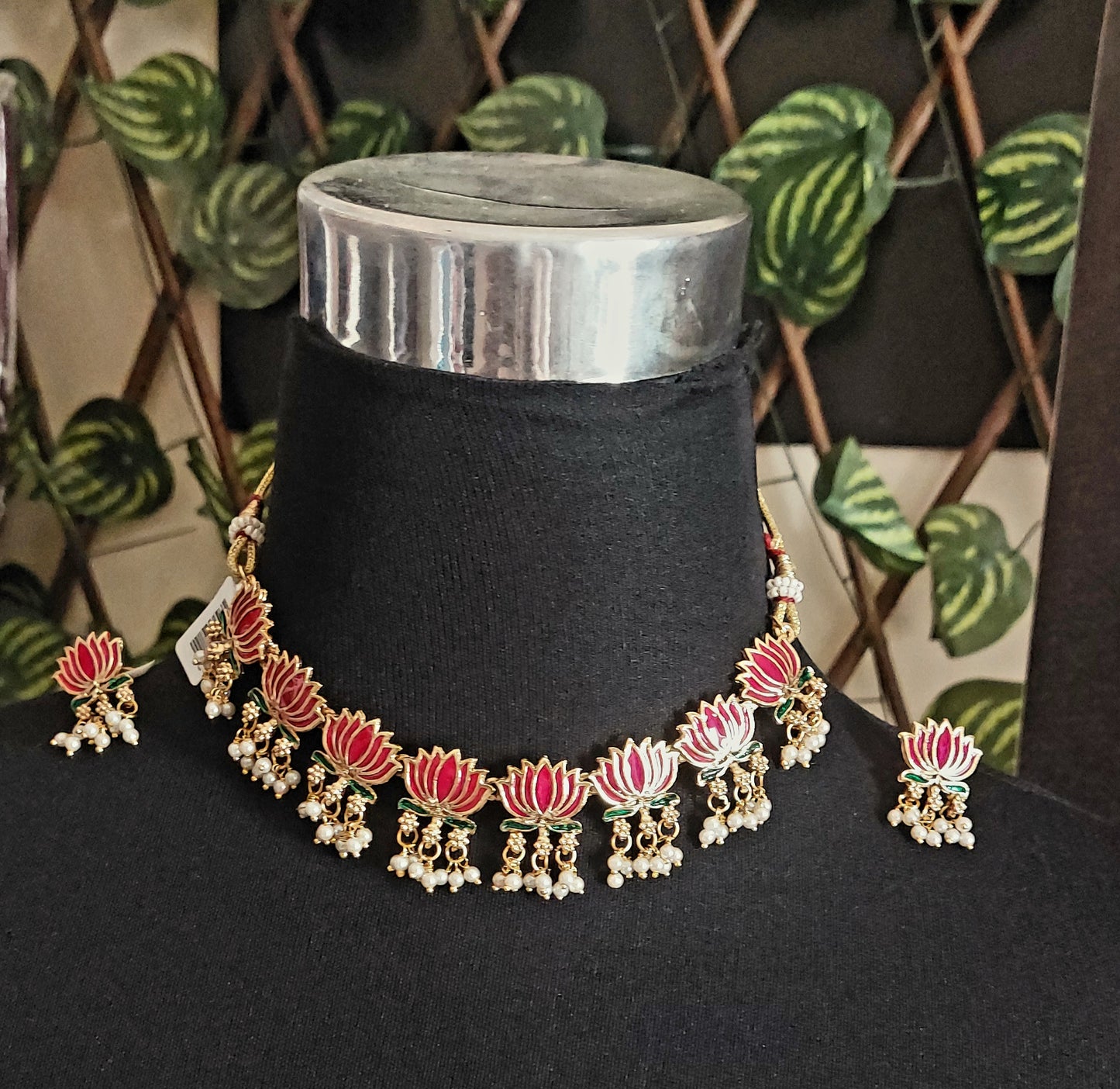 AC4SET Bloom with elegance stunning lotus Necklace set is perfect to complete your festive or ethnic look