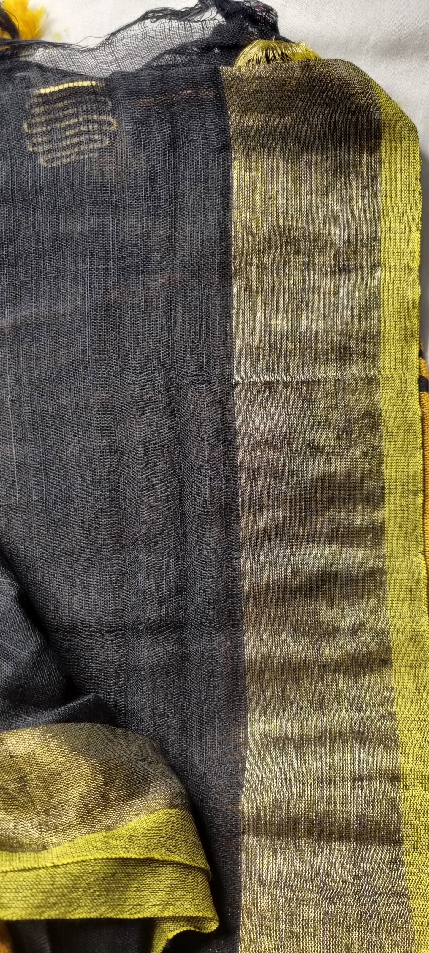 32SEP25.KHADI COTTON HAND WEAVING BALL BUTI SAREE