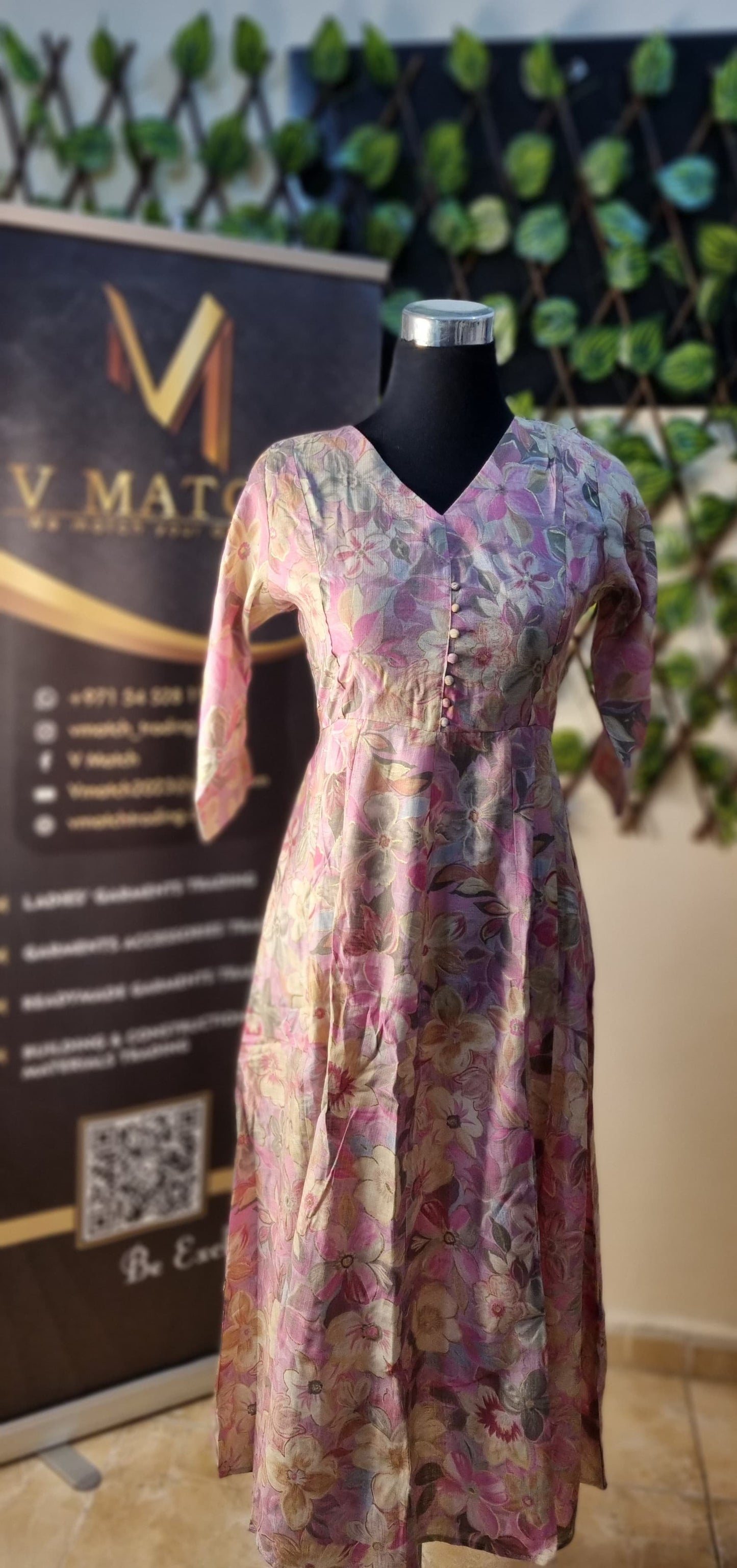 3JAN25.Beautiful Muslin Panel Cut Frock!!!