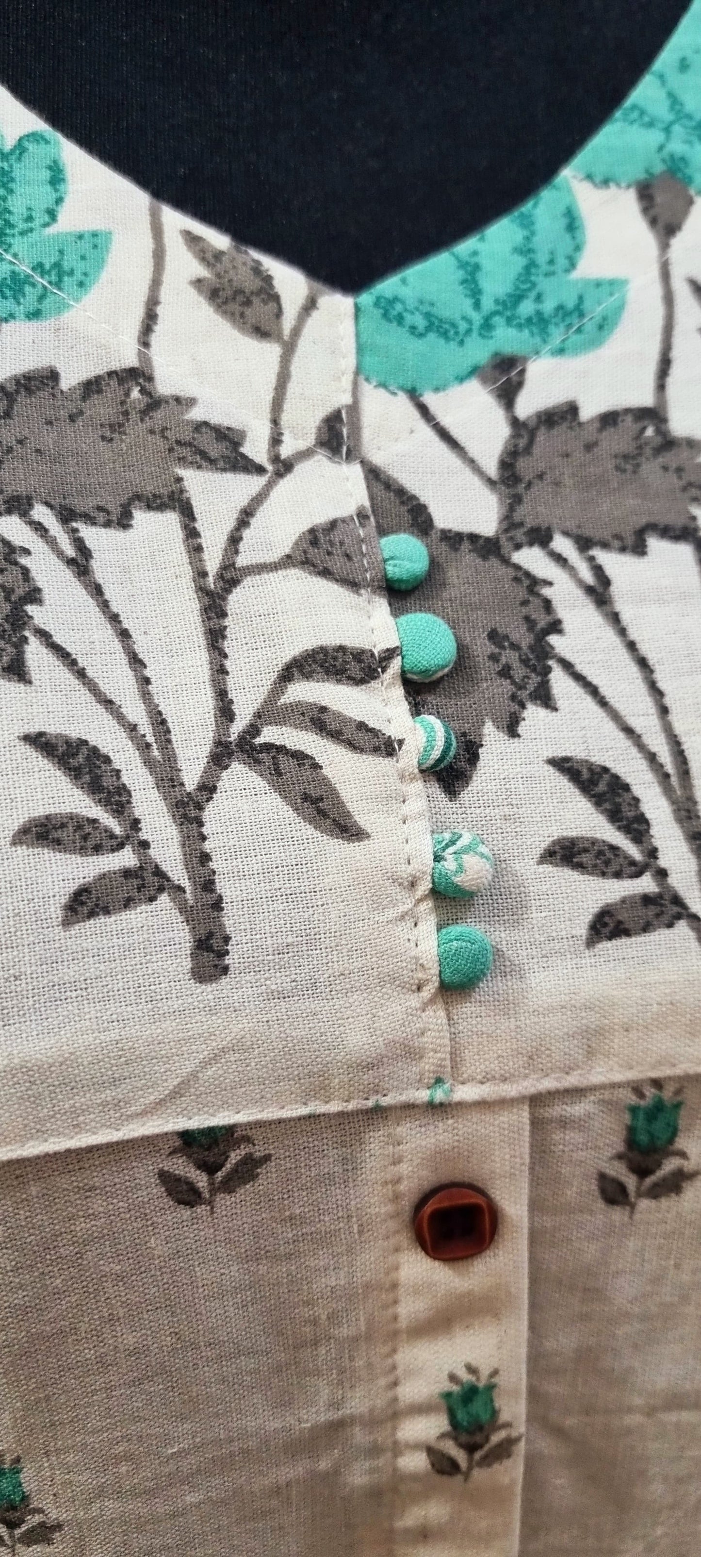 23MY25. Printed Khadi Cotton Slitted Top