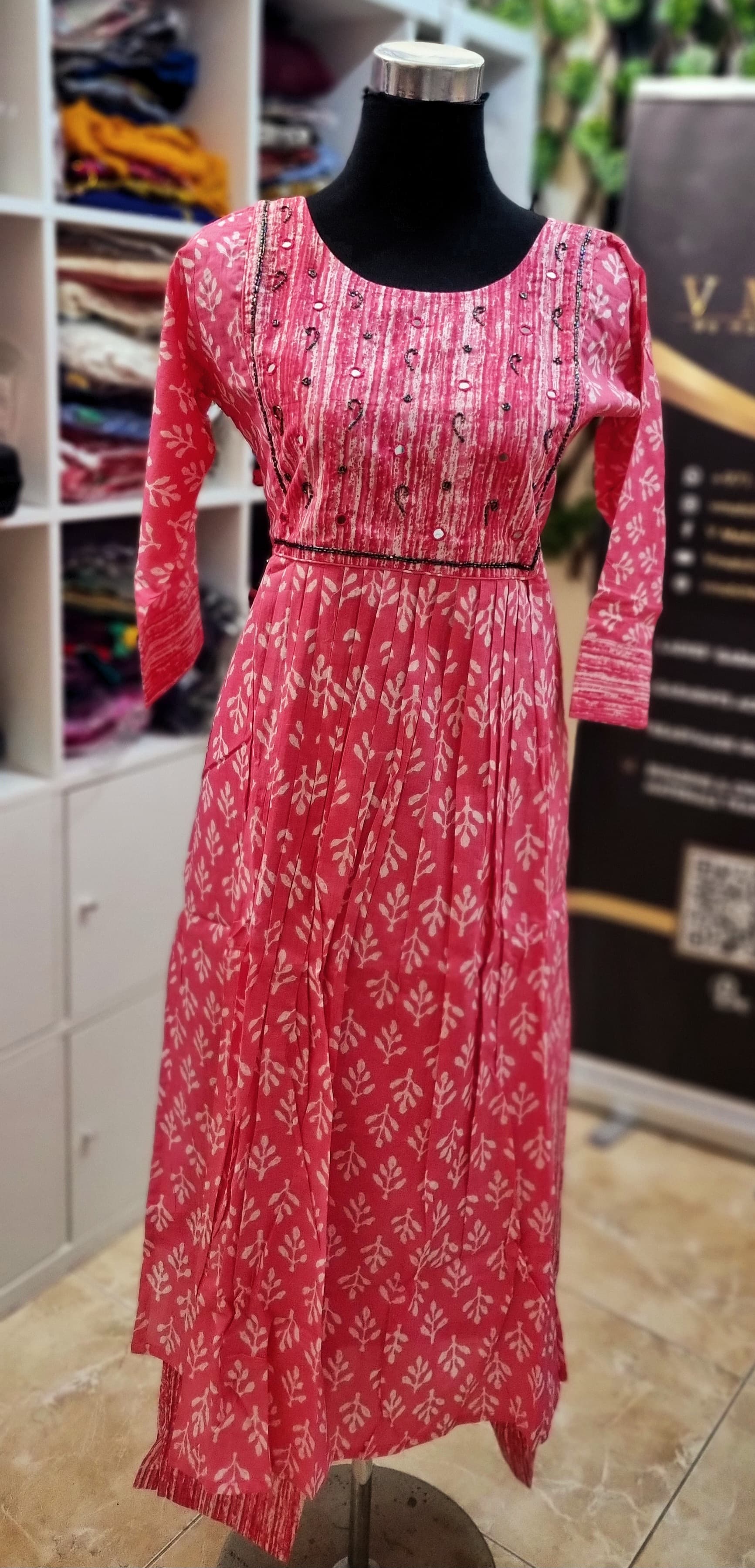 Cotton Co-ord Set with beads and mirror work on the Yoke