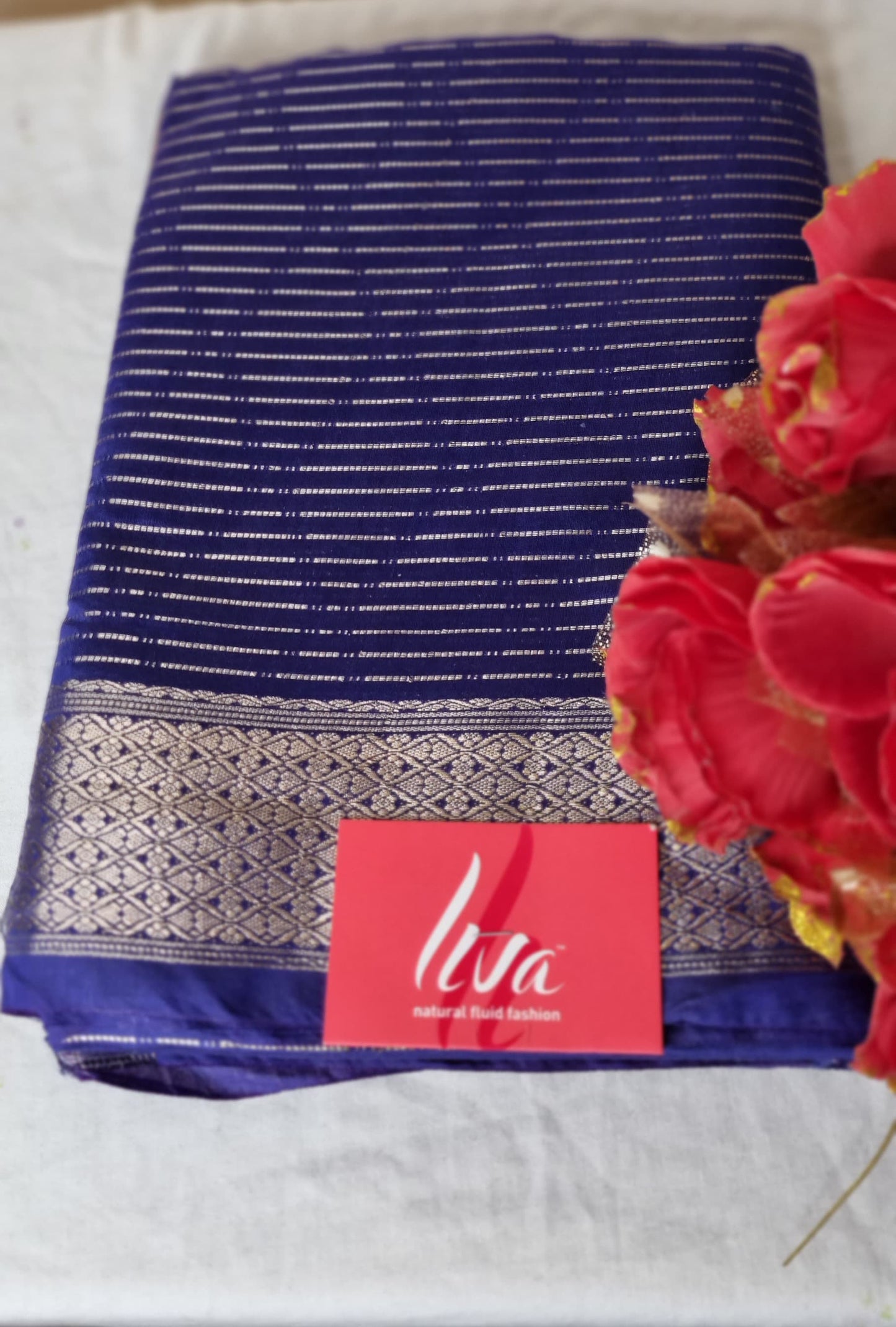 Beautiful Maheswari checks designer saree with attached Blouse Piece!!!