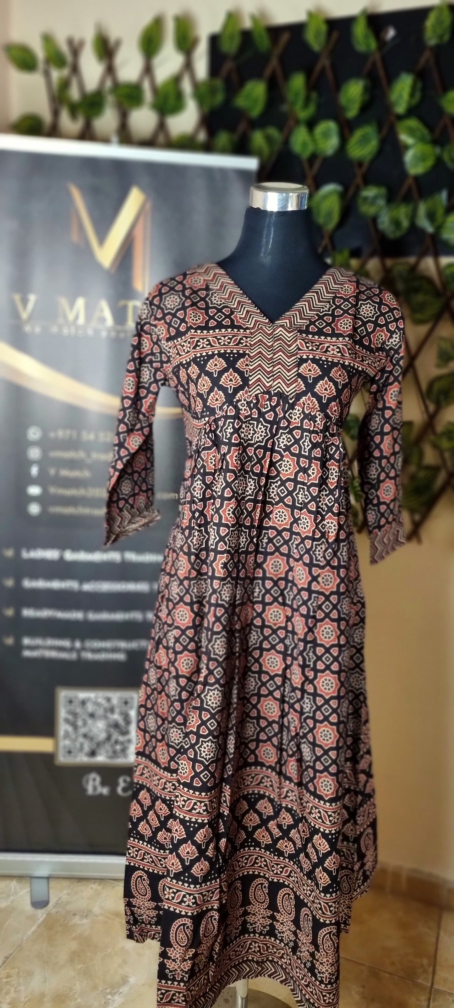 Code 16NOV24.
Beautiful Premium Cotton Ajrakh Print Aliya Top with Lining !!!