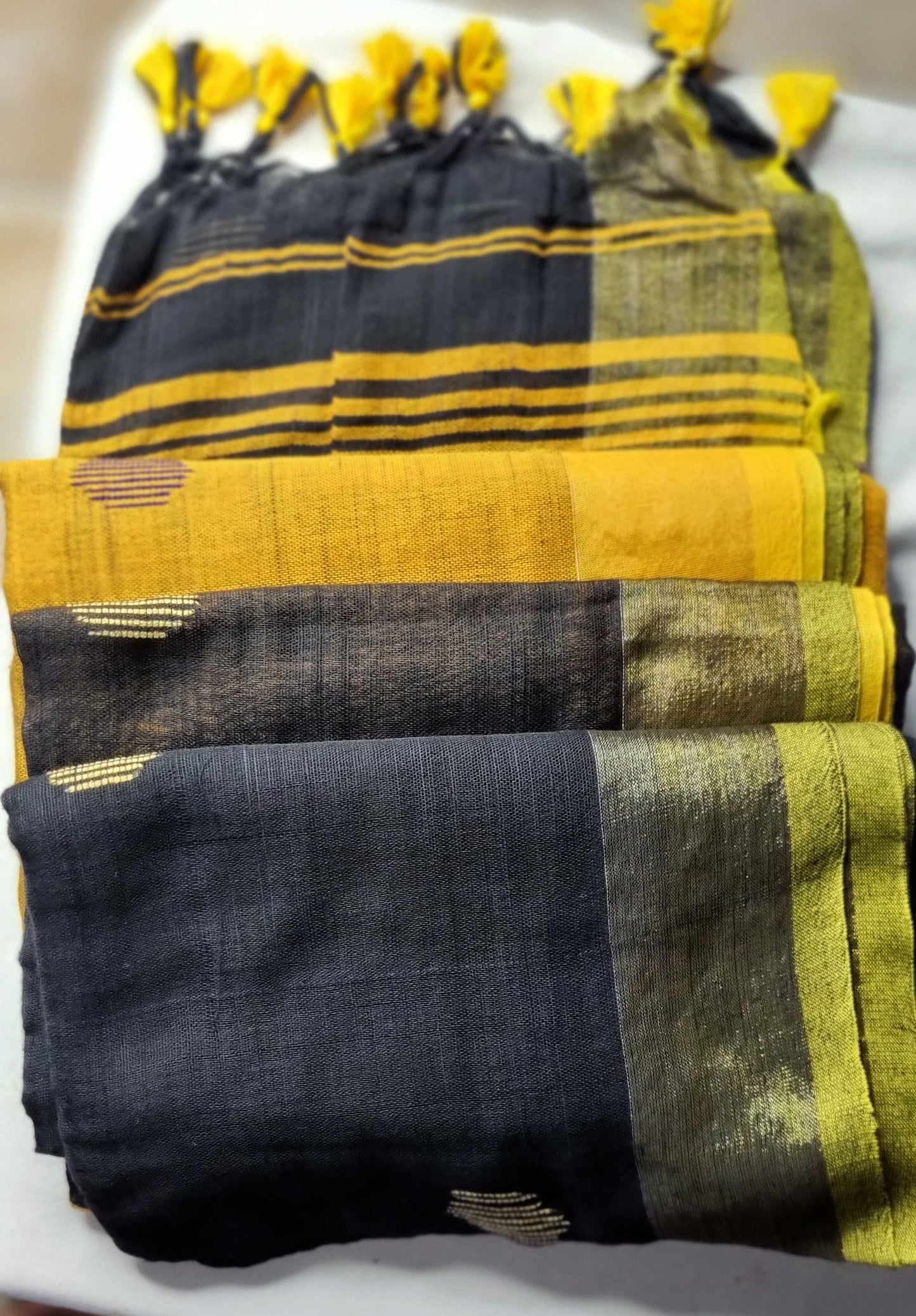 32SEP25.KHADI COTTON HAND WEAVING BALL BUTI SAREE