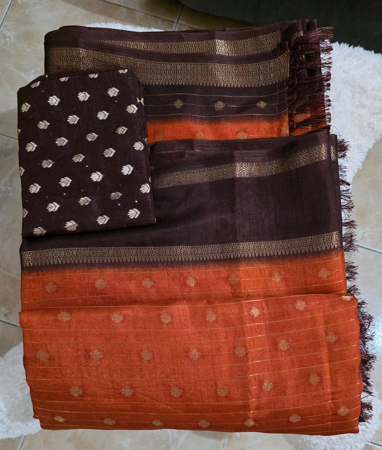 51426. Premium Dola Silk Saree