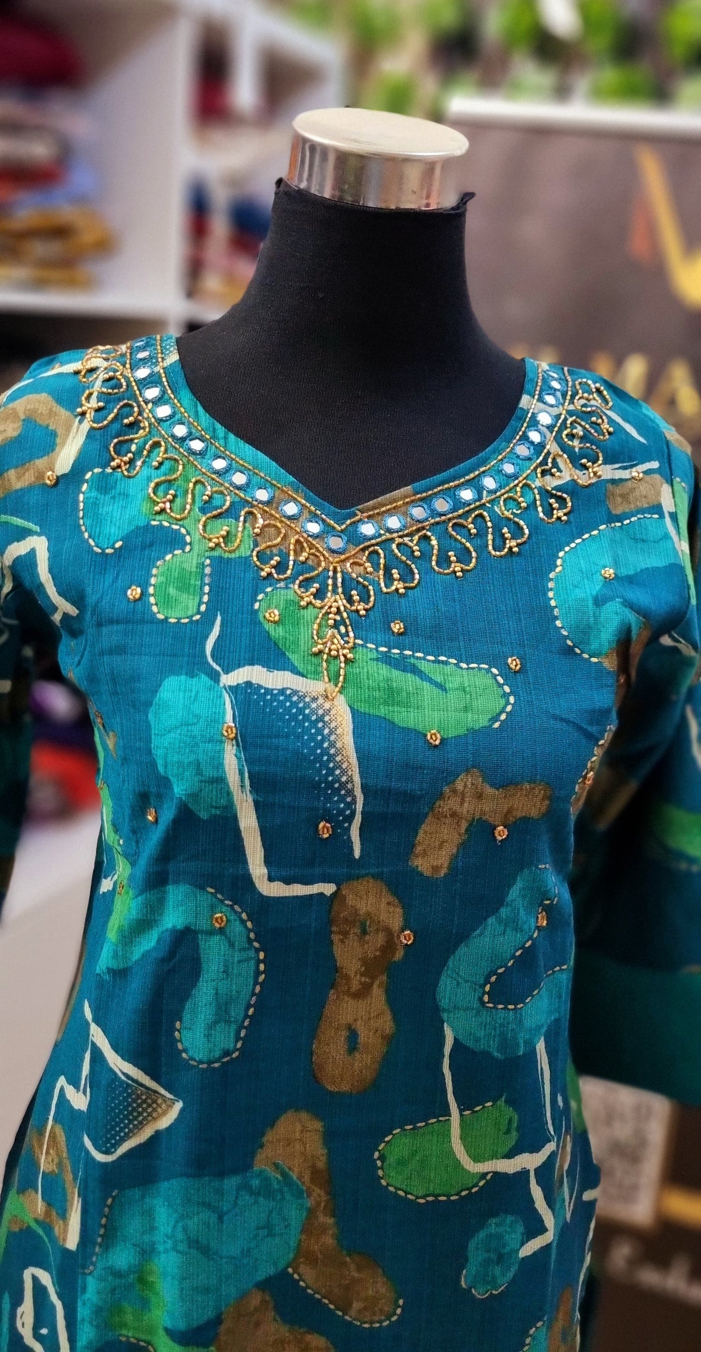 28AUG25. Vertican Silk Top with Cotton Pant.