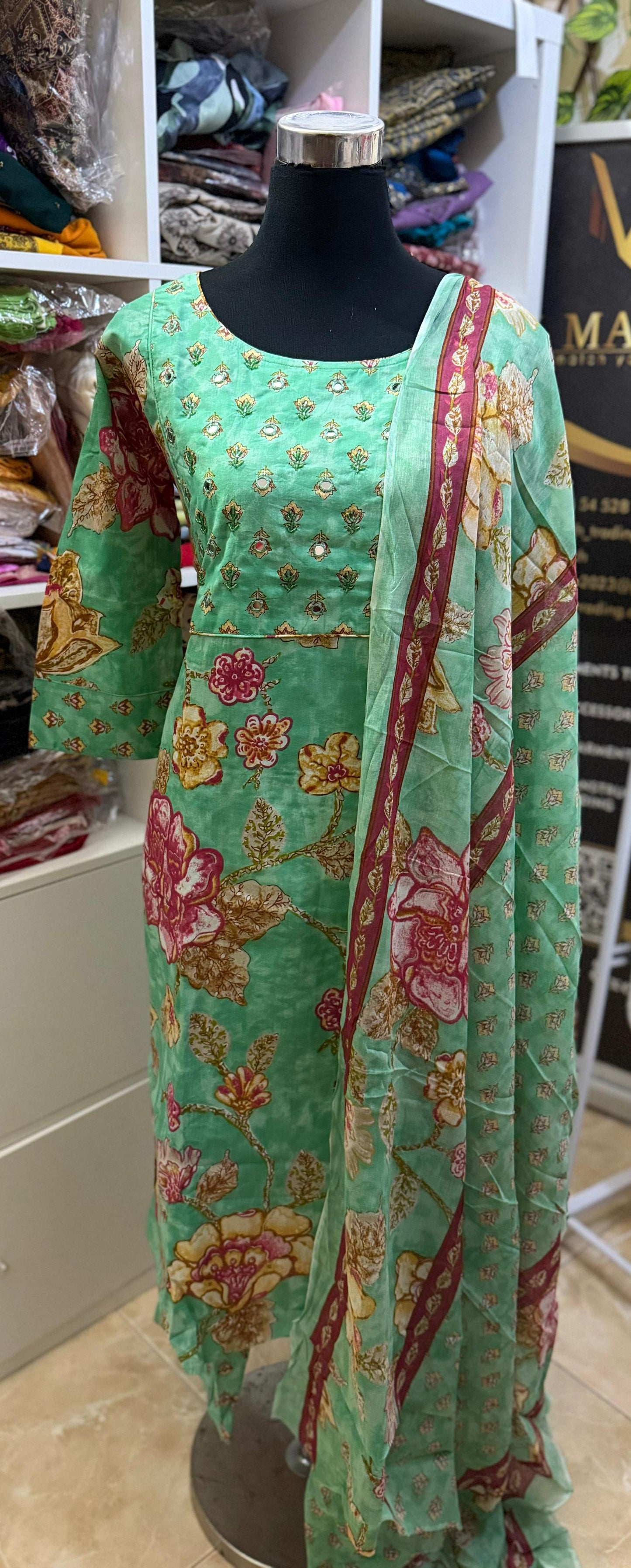 32NOV25. COTTON 3-PIECE SET.