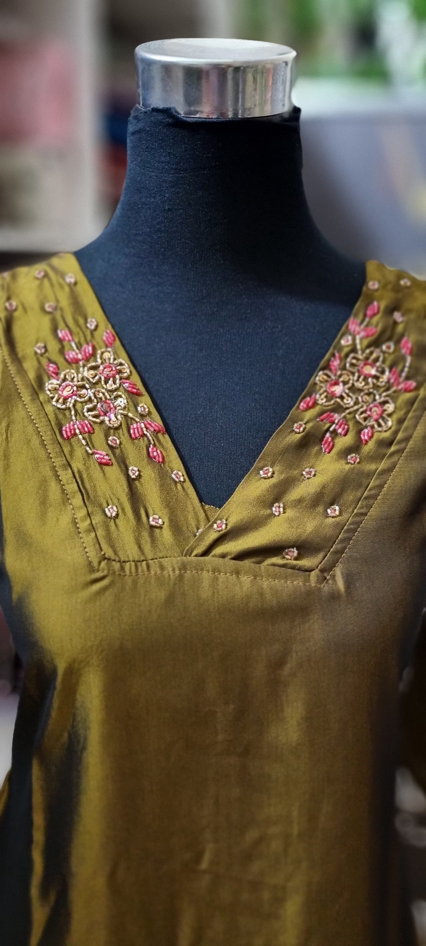 20NOV25. Raga Silk Aline Top.