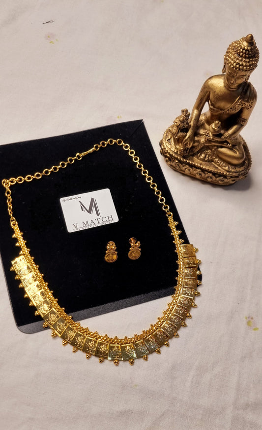 AC14SET. Traditional Kasu Maala with Earrings