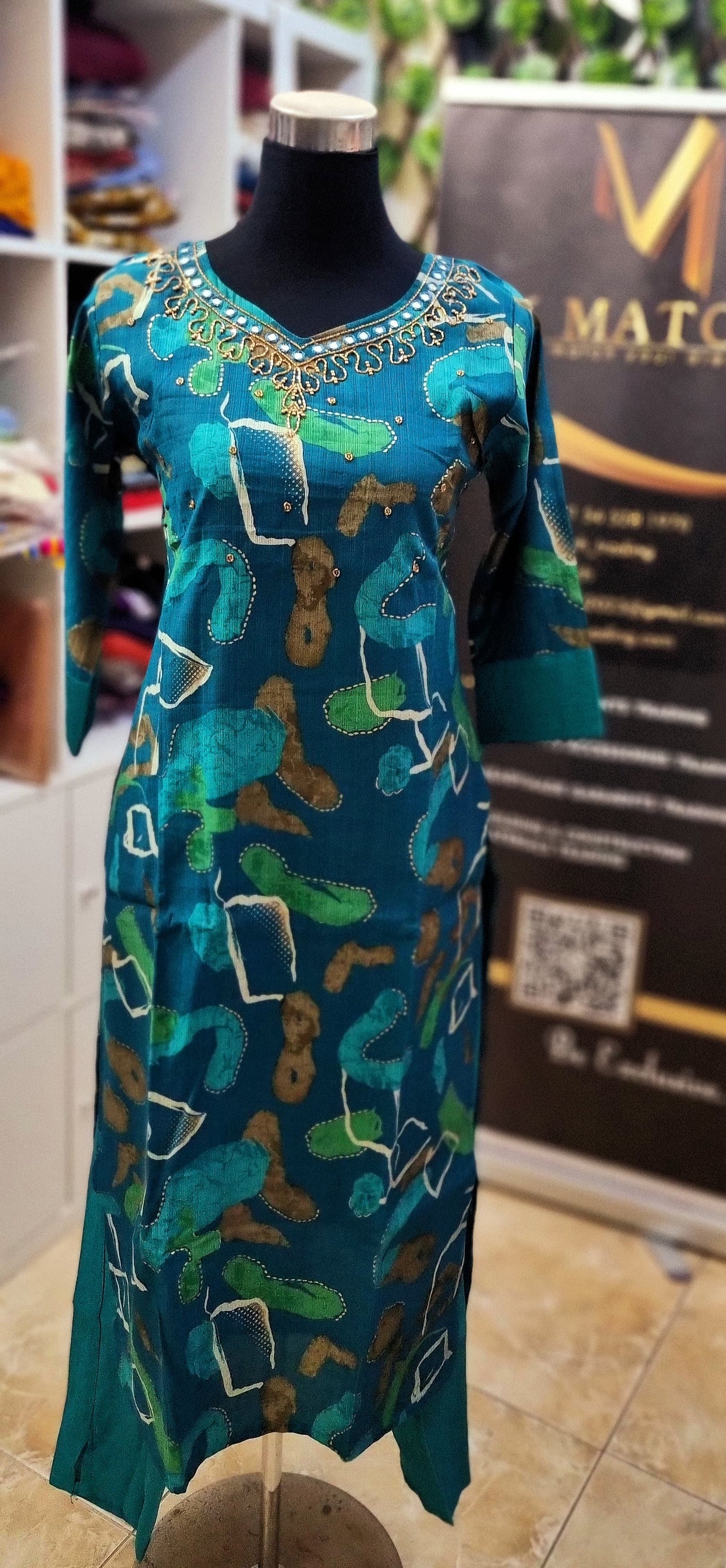 28AUG25. Vertican Silk Top with Cotton Pant.