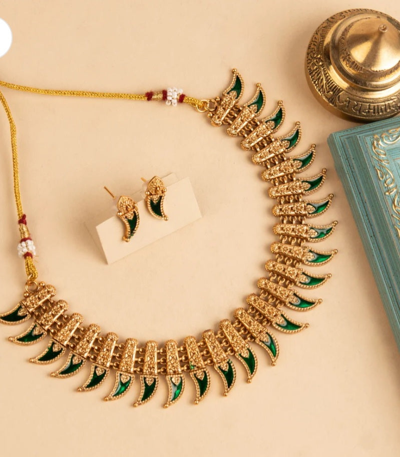 AC 2SET25.NeckPiece Set.