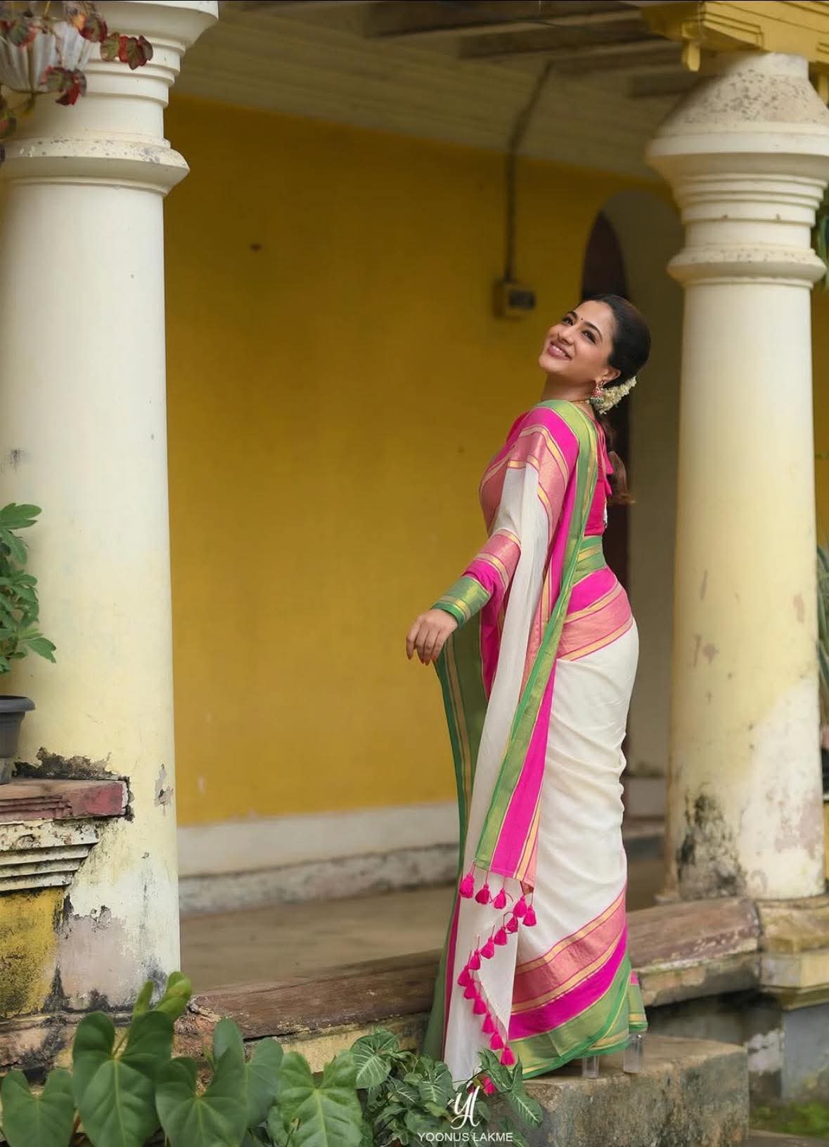 10NOV25. 120 Count Saree.