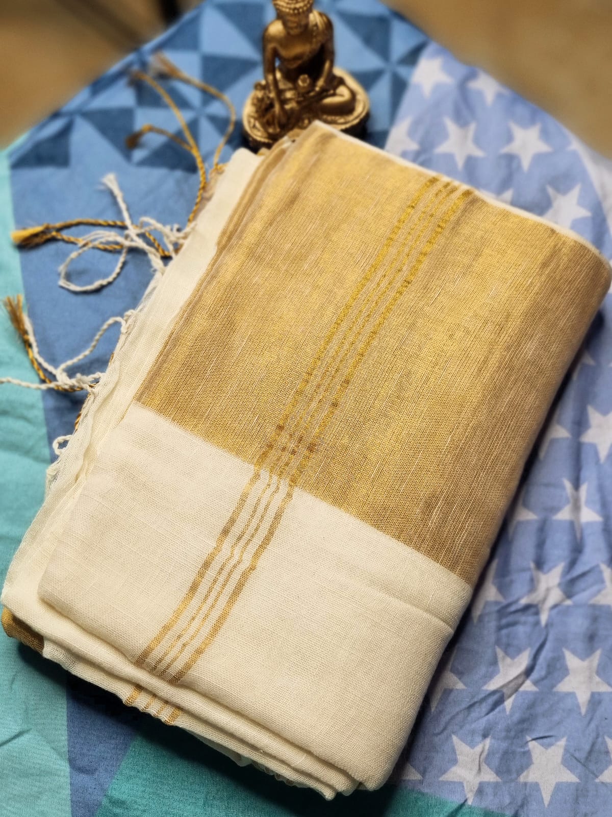 40AUG25. 80 Count Linen Saree.