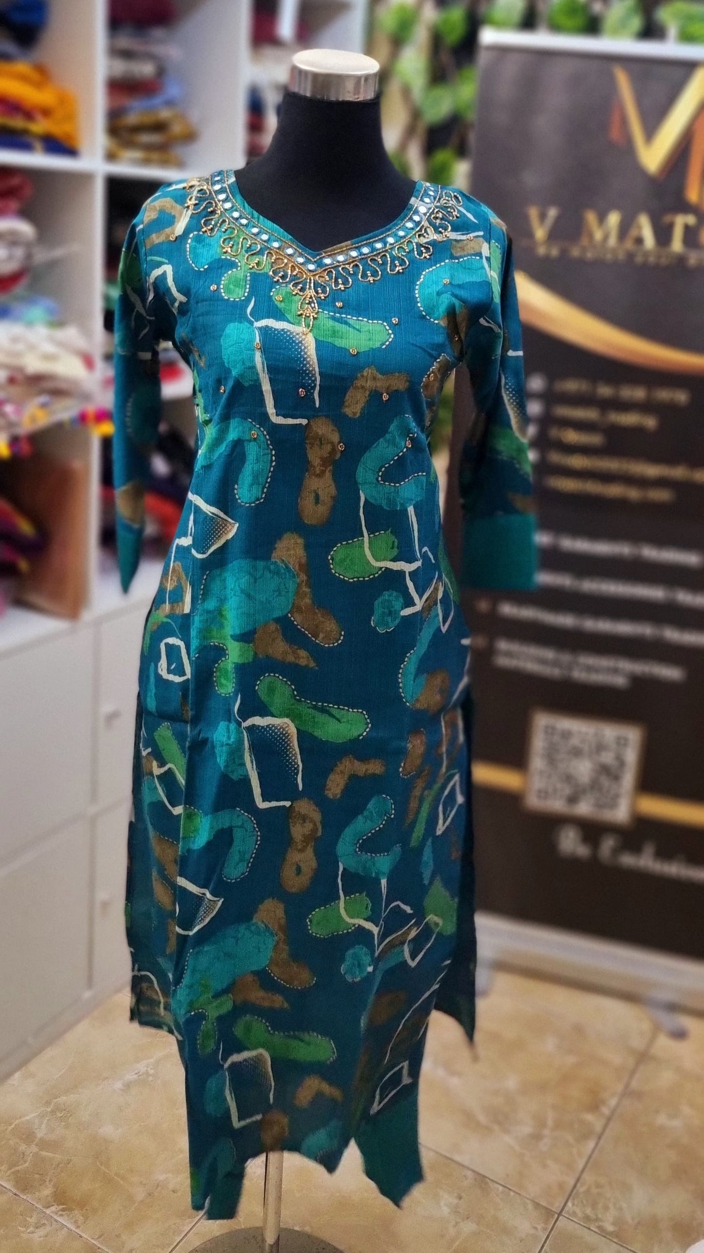 28AUG25. Vertican Silk Top with Cotton Pant.