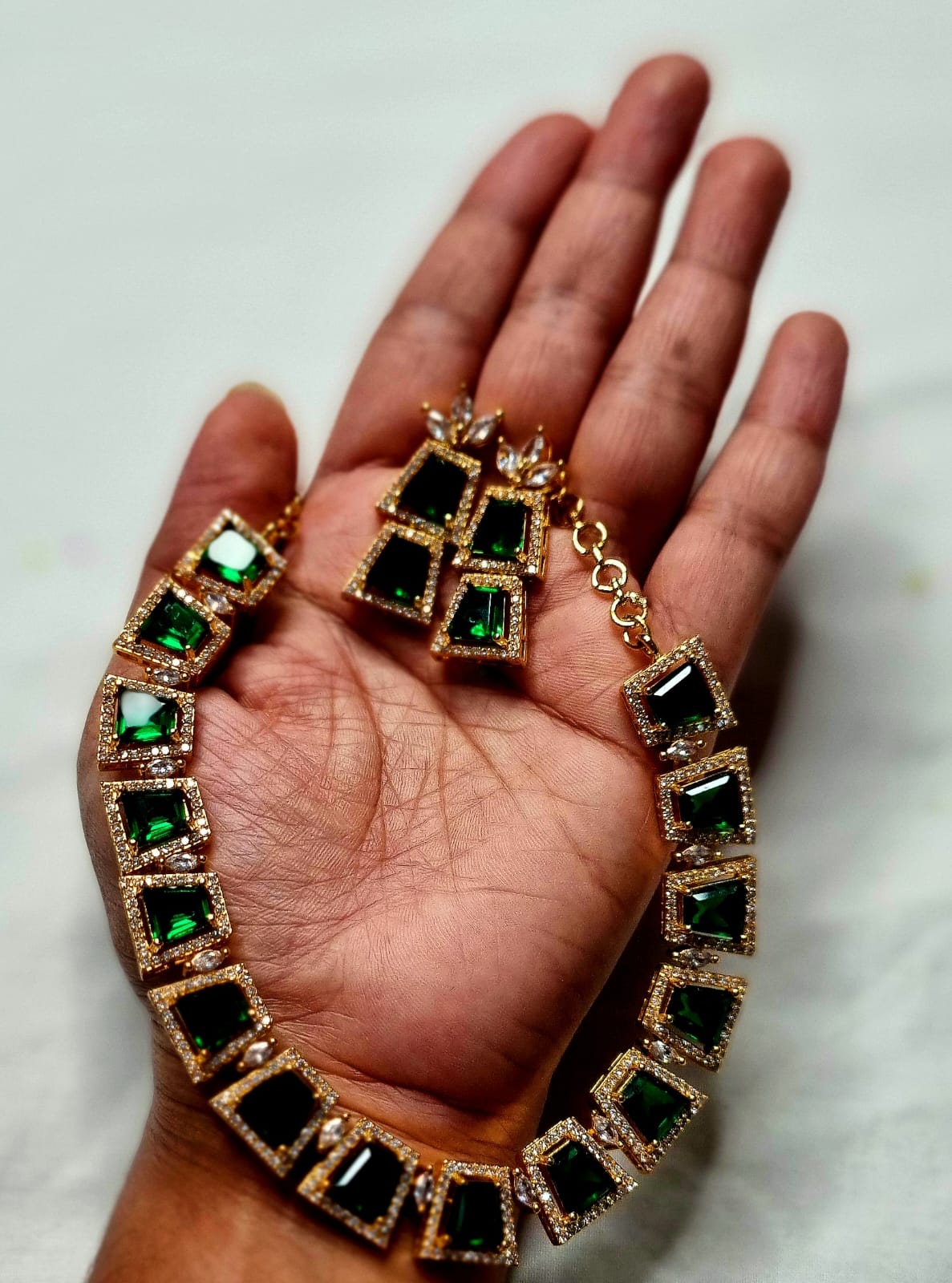 AC7SET. AD Stone Necklace Set